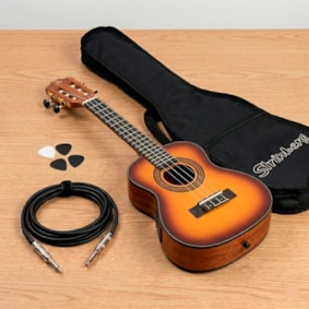 Cavaquinho Strinberg CS25E HBS Honey Burst Sunburst Eletroacustico Bag + Cabo P10 + Palheta