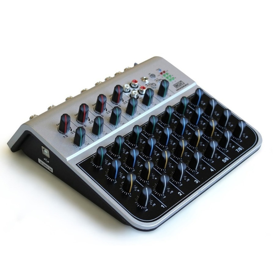 Mesa de Som Box Mix 04 AU USB Bivolt 8 Canais Mesa de Som Box Mix 04 AU USB Bivolt 8 Canais