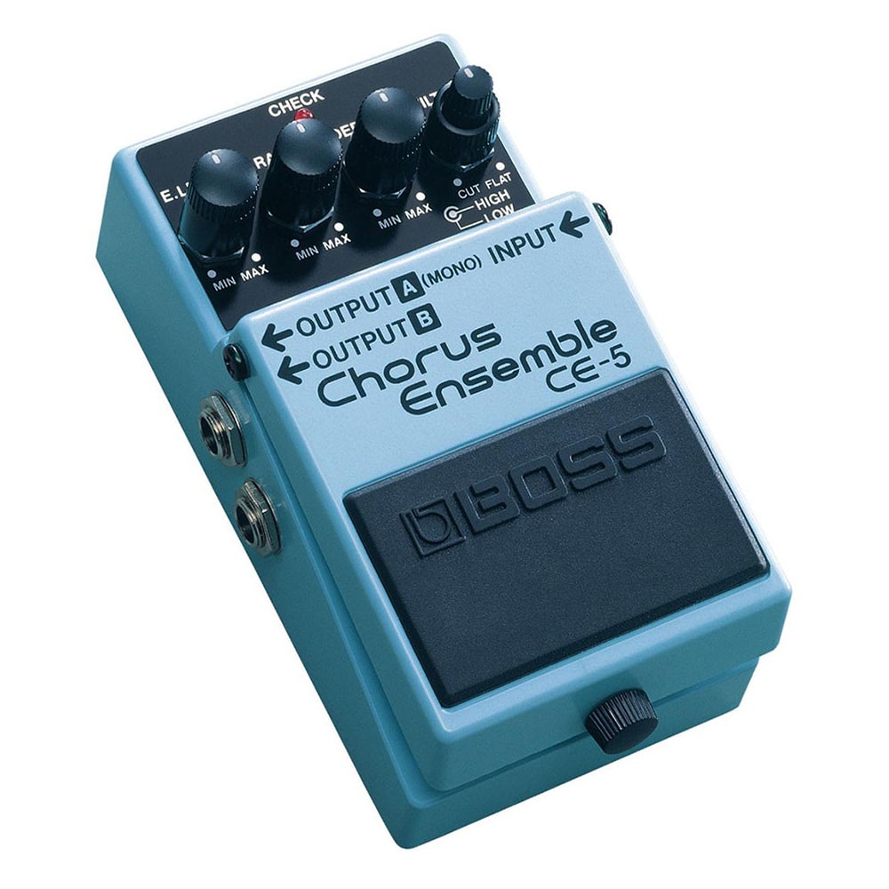 Pedal Boss Chorus CE-2W Waza Craft P/ Guitarra - Akustica Musical